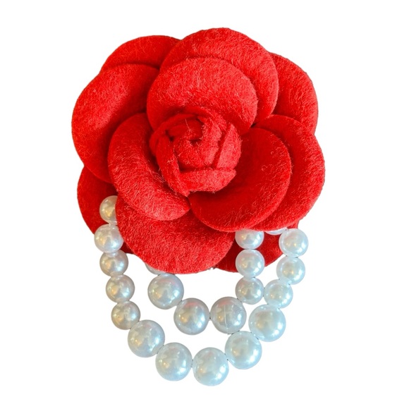 🎁 Draping Pearl Flower Brooch Pin - Picture 5 of 12